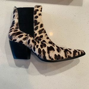 BRAND NEW NEVER WORN MATISSE BOOTS